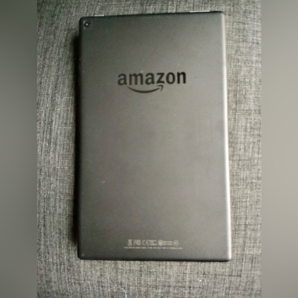 Amazon Fire 10 - Picture 2 of 3